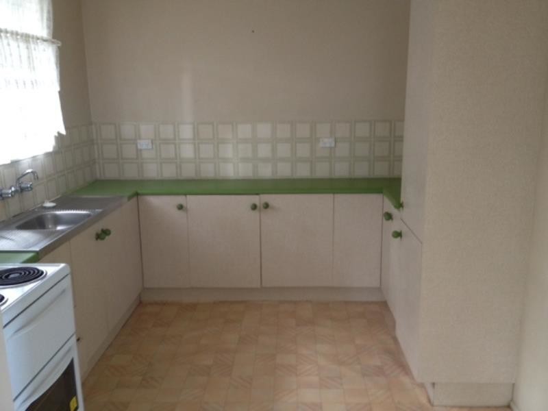 4 Poole Street, Kawana QLD 4701